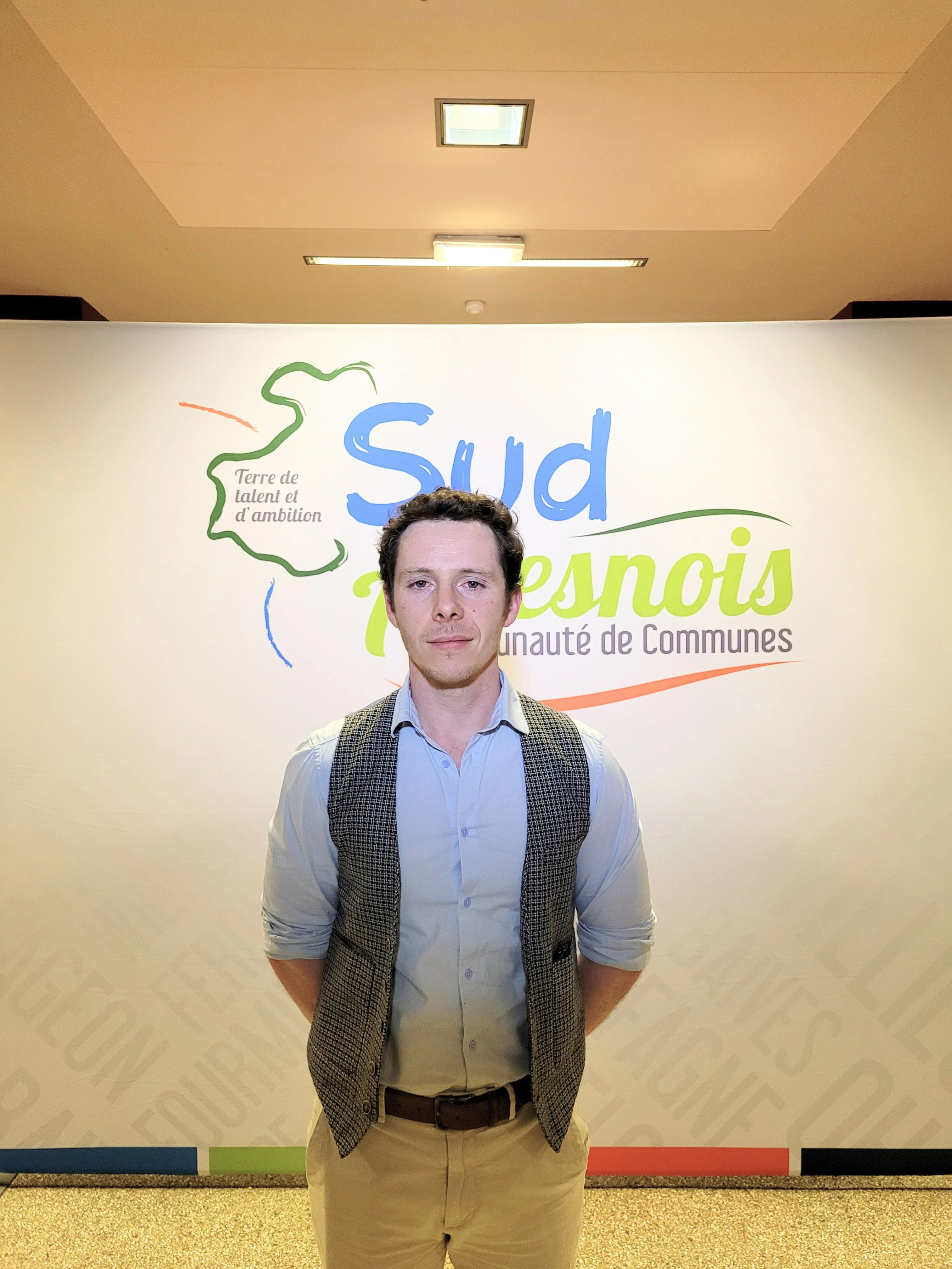 Portrait de Corentin DESTRÈS, membre titulaire du Conseil Communautaire