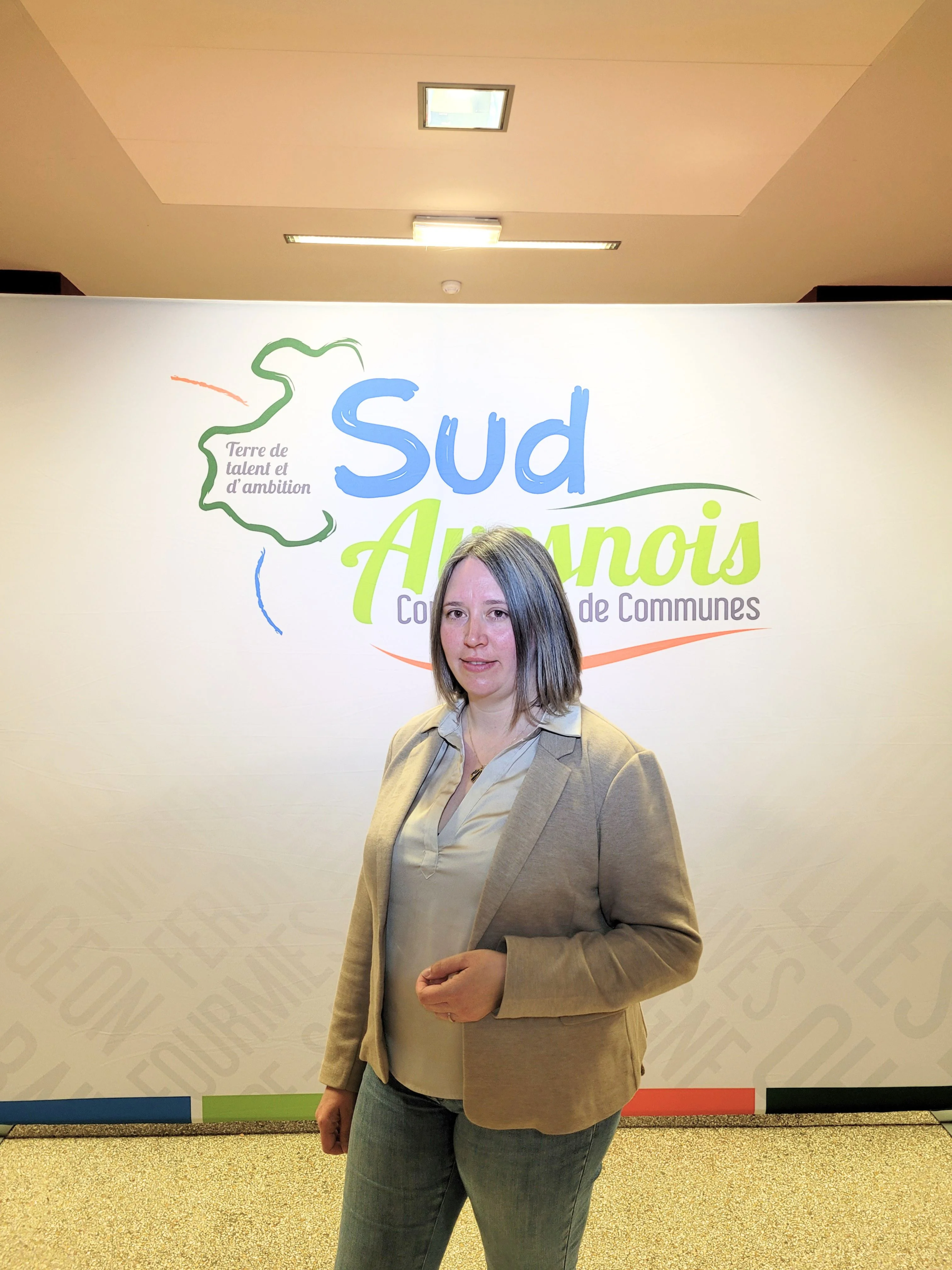 Portrait de Sabrina HUBAUT, membre titulaire du Conseil Communautaire